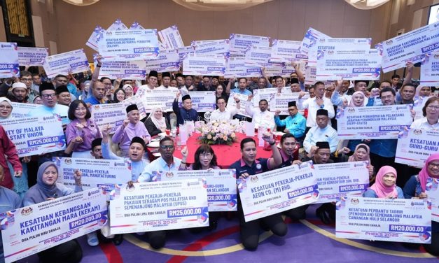 HR Ministry to review mandatory retirement age