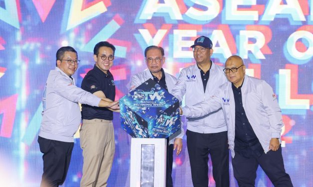 KESUMA launches ‘AI For Educators’ training to upskill 400,000 teachers nationwide